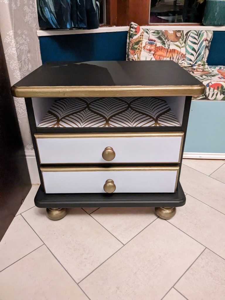 Bedside cabinet